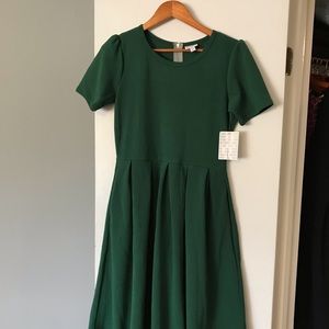 NWT LuLaRoe Emerald green Amelia dress- Large.